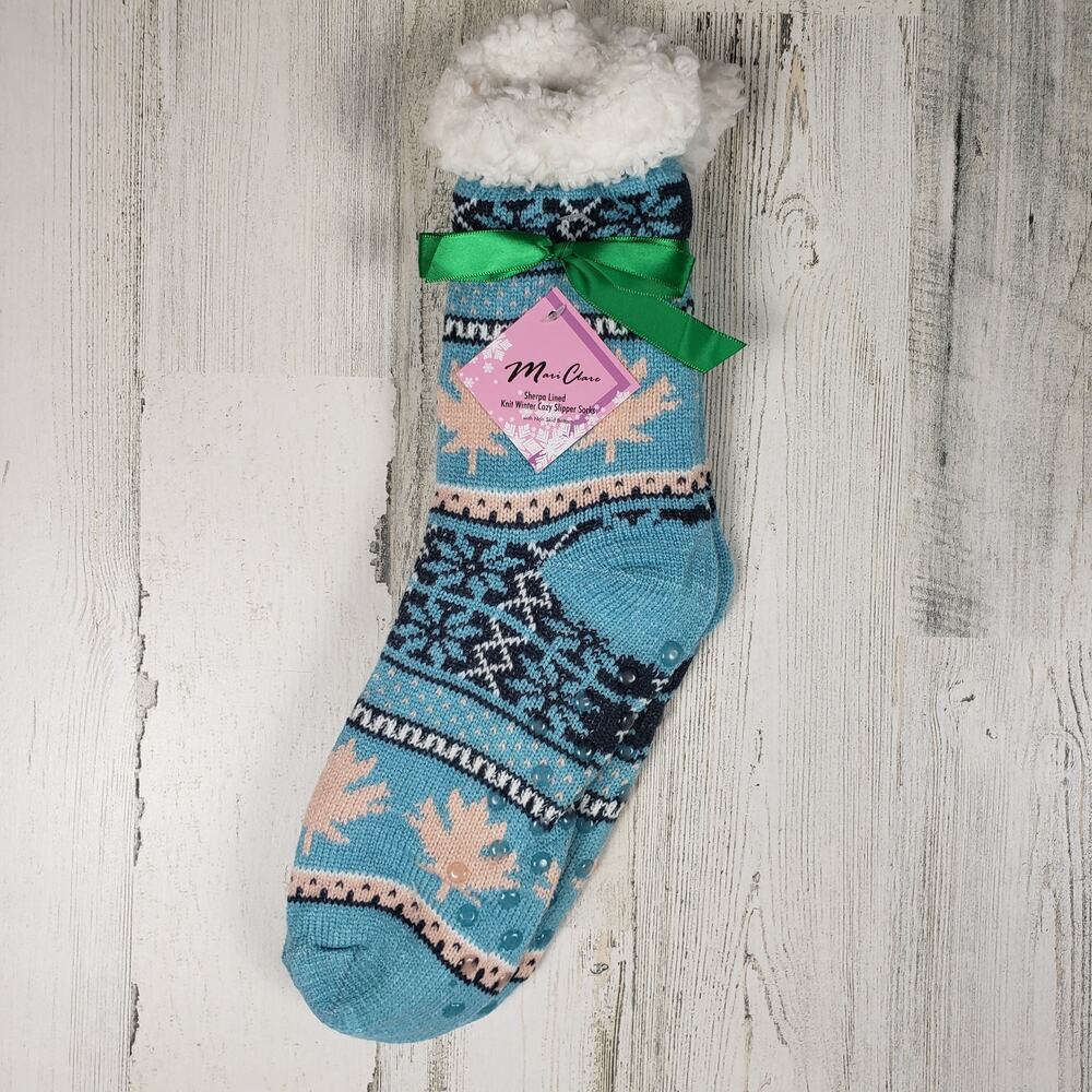 NWT Sherpa Lined Knit Winter Snowflake Leaf Design No-Slip Slipper Socks